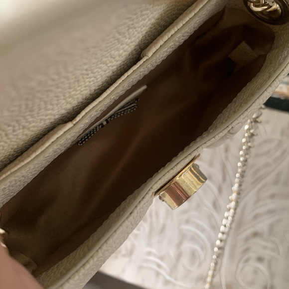 Mini Henri Bendel Crossbody bag - Picture 10 of 10